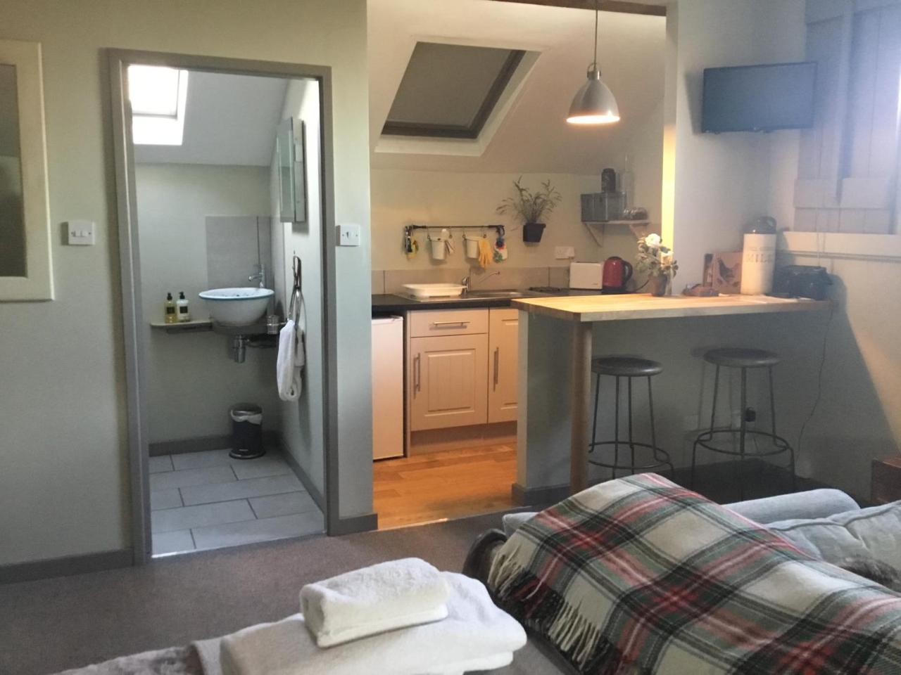 The Jockey Room Hideaway Spurstow Exterior photo